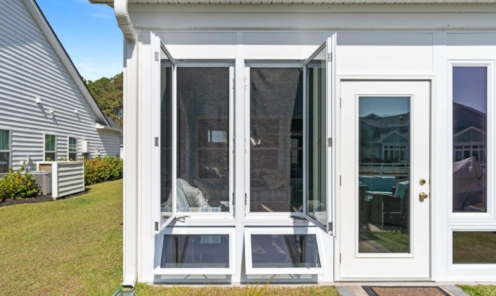 awning window